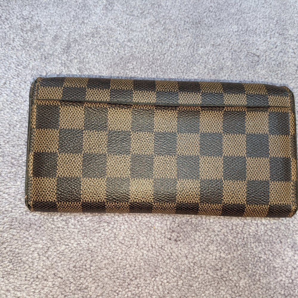 Louis Vuitton Damir Ebene Sarah Wallet - Picture 3 of 8